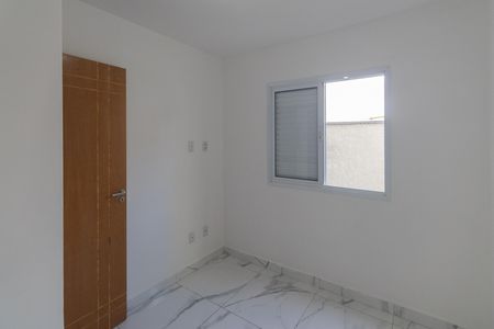 Quarto 1 de apartamento para alugar com 1 quarto, 40m² em Vila Mazzei, São Paulo
