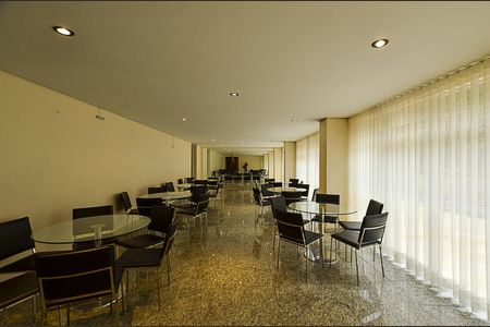Apartamento à venda com 76m², 2 quartos e 1 vaga Apartamento à venda com 76m², 2 quartos e 1 vagaÁrea comum - Salão de festas