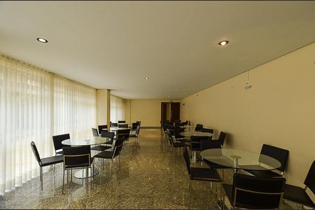 Apartamento à venda com 76m², 2 quartos e 1 vaga Apartamento à venda com 76m², 2 quartos e 1 vagaÁrea comum - Salão de festas