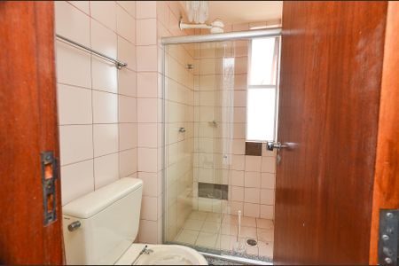 Apartamento à venda com 76m², 2 quartos e 1 vaga Apartamento à venda com 76m², 2 quartos e 1 vagaBanheiro Social
