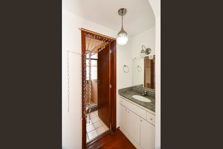 Apartamento à venda com 76m², 2 quartos e 1 vaga Apartamento à venda com 76m², 2 quartos e 1 vagaBanheiro Social