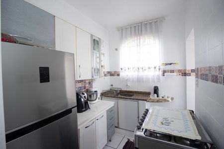 Apartamento à venda com 76m², 3 quartos e 1 vaga Apartamento à venda com 76m², 3 quartos e 1 vagaCozinha e Área de Serviço