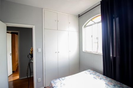Apartamento à venda com 76m², 3 quartos e 1 vaga Apartamento à venda com 76m², 3 quartos e 1 vagaQuarto 2