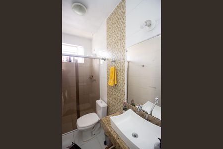 Apartamento à venda com 76m², 3 quartos e 1 vaga Apartamento à venda com 76m², 3 quartos e 1 vagaBanheiro Social