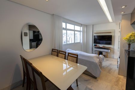 Sala de Jantar de apartamento para alugar com 2 quartos, 72m² em Santo Antônio, Belo Horizonte