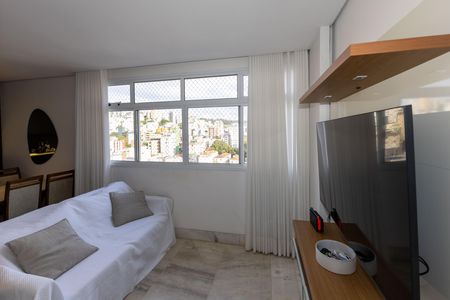 Apartamento para alugar com 72m², 3 quartos e 1 vaga Apartamento para alugar com 72m², 3 quartos e 1 vagaSala de TV