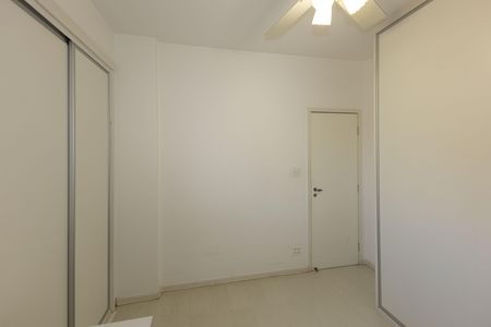 Apartamento para alugar com 72m², 3 quartos e 1 vaga Apartamento para alugar com 72m², 3 quartos e 1 vagaQuarto 2