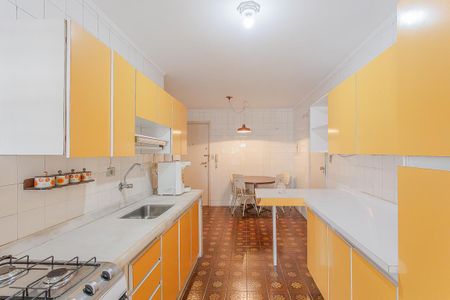 Apartamento para alugar com 133m², 3 quartos e sem vagaCozinha