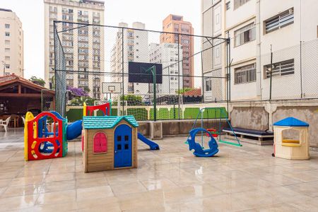 Apartamento para alugar com 133m², 3 quartos e sem vagaPlayground