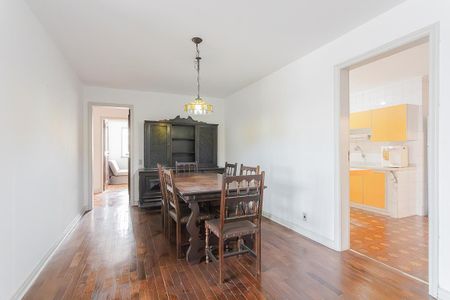 Apartamento para alugar com 133m², 3 quartos e sem vagaSala