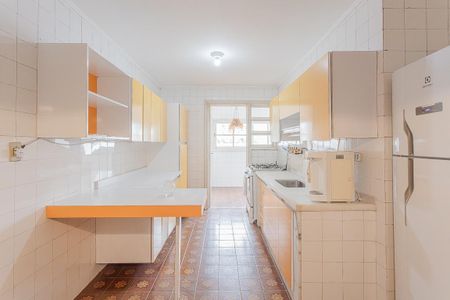 Apartamento para alugar com 133m², 3 quartos e sem vagaCozinha