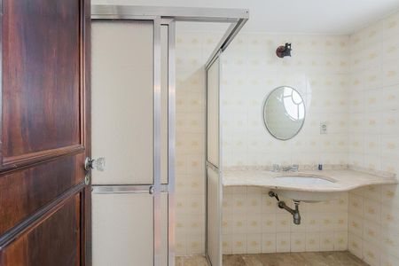 Apartamento para alugar com 133m², 3 quartos e sem vagaBanheiro da Suíte