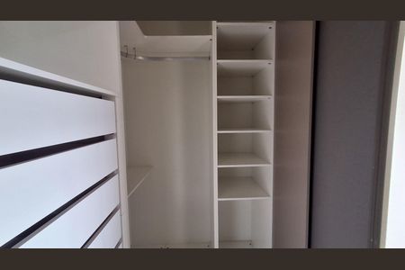 Apartamento para alugar com 71m², 3 quartos e 2 vagas Apartamento para alugar com 71m², 3 quartos e 2 vagasCloset