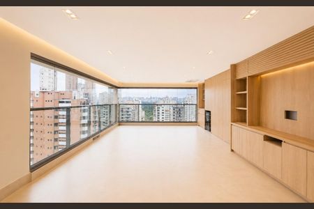 Apartamento para alugar com 141m², 3 quartos e 2 vagas Apartamento para alugar com 141m², 3 quartos e 2 vagasFoto 01