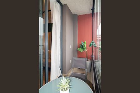 Studio à venda com 25m², 1 quarto e sem vaga Studio à venda com 25m², 1 quarto e sem vagaVaranda