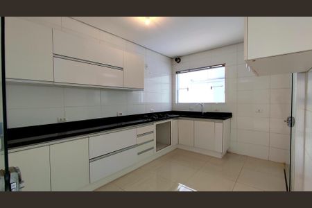 Casa de condomínio para alugar com 230m², 3 quartos e 4 vagas Casa de condomínio para alugar com 230m², 3 quartos e 4 vagasCozinha