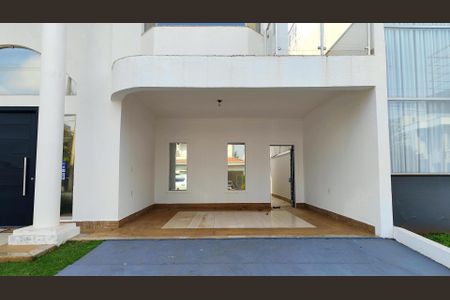 Casa de condomínio para alugar com 230m², 3 quartos e 4 vagas Casa de condomínio para alugar com 230m², 3 quartos e 4 vagasÁrea comum