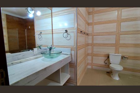 Banheiro da Suíte de casa de condomínio para alugar com 3 quartos, 230m² em Parque Brasil 500, Paulínia