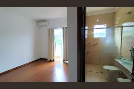 Casa de condomínio para alugar com 230m², 3 quartos e 4 vagas Casa de condomínio para alugar com 230m², 3 quartos e 4 vagasCorredor