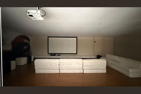 Apartamento para alugar com 125m², 3 quartos e 2 vagas Apartamento para alugar com 125m², 3 quartos e 2 vagasÁrea comum