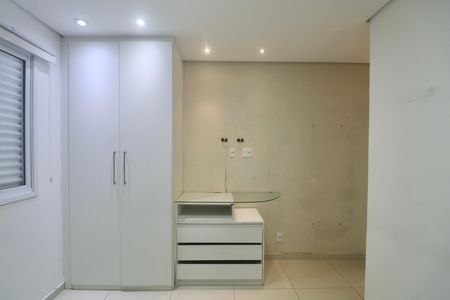 Apartamento para alugar com 125m², 3 quartos e 2 vagas Apartamento para alugar com 125m², 3 quartos e 2 vagasSuíte