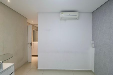 Apartamento para alugar com 125m², 3 quartos e 2 vagas Apartamento para alugar com 125m², 3 quartos e 2 vagasSuíte
