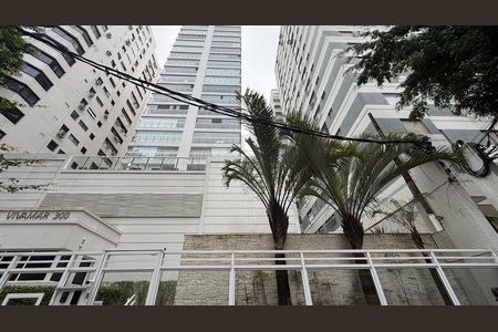 Apartamento para alugar com 125m², 3 quartos e 2 vagas Apartamento para alugar com 125m², 3 quartos e 2 vagasFachada