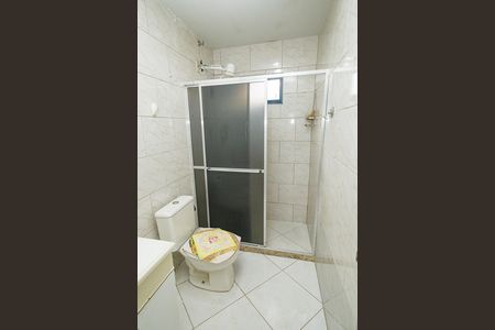 Banheiro de casa para alugar com 2 quartos, 70m² em Campo Grande, Rio de Janeiro
