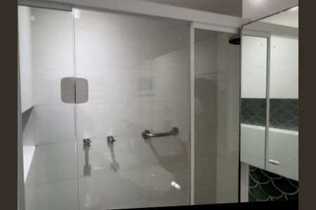 Apartamento para alugar com 95m², 3 quartos e 1 vaga Apartamento para alugar com 95m², 3 quartos e 1 vagaBanheiro social
