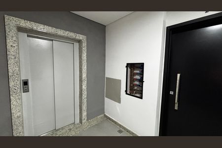 Apartamento à venda com 65m², 2 quartos e 1 vaga Apartamento à venda com 65m², 2 quartos e 1 vagaElevador