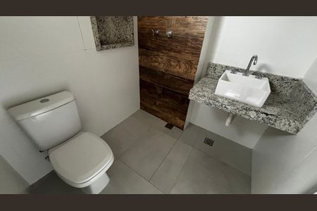 Apartamento à venda com 65m², 2 quartos e 1 vaga Apartamento à venda com 65m², 2 quartos e 1 vagaBanheiro da Suíte