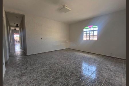 Sala de casa para alugar com 4 quartos, 360m² em Riacho das Pedras, Contagem
