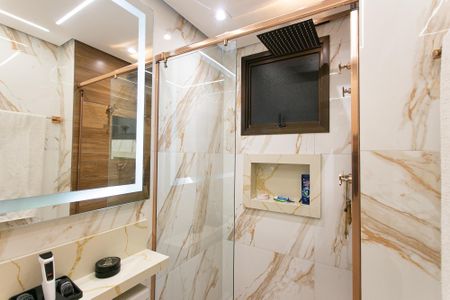 Apartamento à venda com 54m², 2 quartos e 1 vaga Apartamento à venda com 54m², 2 quartos e 1 vagaBanheiro da Suite
