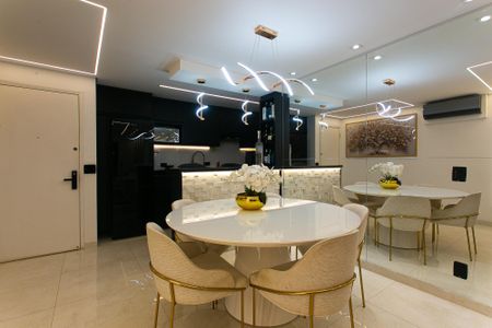 Apartamento à venda com 54m², 2 quartos e 1 vaga Apartamento à venda com 54m², 2 quartos e 1 vagaSala