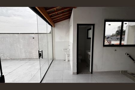 Apartamento à venda com 101m², 2 quartos e 2 vagas Apartamento à venda com 101m², 2 quartos e 2 vagasCobertura - Area de Serviço