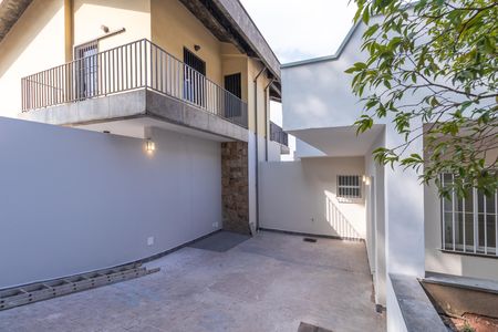 Casa para alugar com 70m², 1 quarto e 3 vagas Casa para alugar com 70m², 1 quarto e 3 vagasGaragem