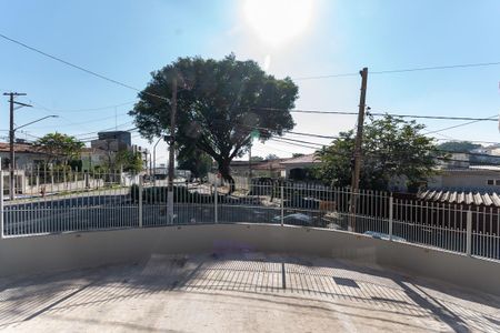 Casa para alugar com 70m², 2 quartos e 3 vagas Casa para alugar com 70m², 2 quartos e 3 vagasVista