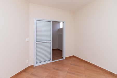 Casa para alugar com 70m², 1 quarto e 3 vagas Casa para alugar com 70m², 1 quarto e 3 vagasQuarto