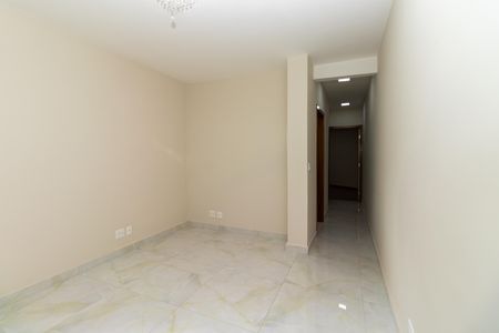 Casa para alugar com 70m², 1 quarto e 3 vagas Casa para alugar com 70m², 1 quarto e 3 vagasSala