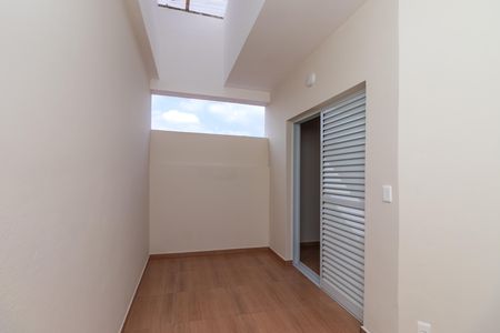 Casa para alugar com 70m², 1 quarto e 3 vagas Casa para alugar com 70m², 1 quarto e 3 vagasQuintal Coberto