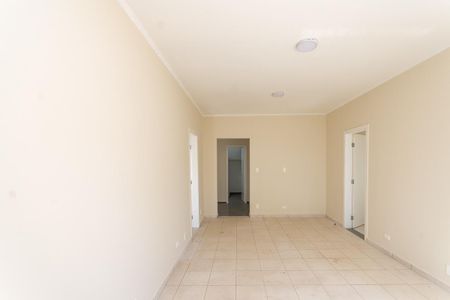 Casa para alugar com 70m², 2 quartos e 3 vagas Casa para alugar com 70m², 2 quartos e 3 vagasSala