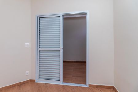 Casa para alugar com 70m², 1 quarto e 3 vagas Casa para alugar com 70m², 1 quarto e 3 vagasQuarto