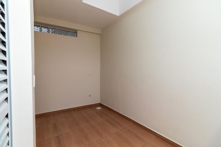 Casa para alugar com 70m², 1 quarto e 3 vagas Casa para alugar com 70m², 1 quarto e 3 vagasQuintal Coberto