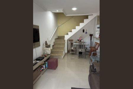 Sala de casa para alugar com 3 quartos, 110m² em Unamar, Cabo Frio