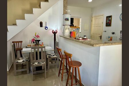 Casa para alugar com 110m², 3 quartos e 1 vaga Casa para alugar com 110m², 3 quartos e 1 vagaSala