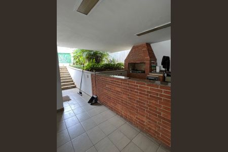 Casa à venda com 940m², 10 quartos e 9 vagasÁrea externa
