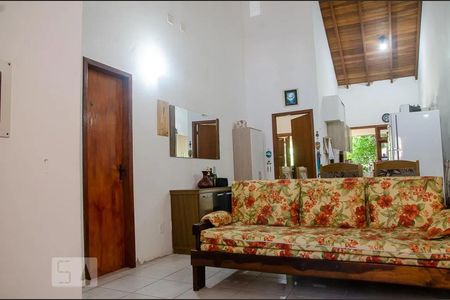 Casa à venda com 70m², 2 quartos e sem vaga Casa à venda com 70m², 2 quartos e sem vagaSala