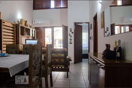 Casa à venda com 70m², 2 quartos e sem vaga Casa à venda com 70m², 2 quartos e sem vagaCozinha
