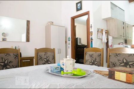 Casa à venda com 70m², 2 quartos e sem vaga Casa à venda com 70m², 2 quartos e sem vagaQuarto