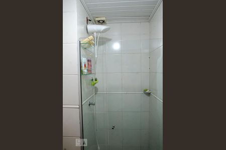 Casa à venda com 70m², 2 quartos e sem vaga Casa à venda com 70m², 2 quartos e sem vagaBanheiro